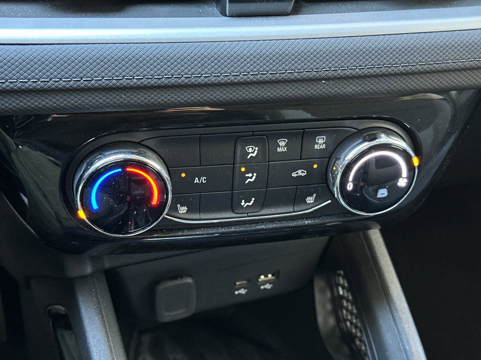 Used 2024 Chevrolet TrailBlazer LT w/ LT Cold Weather Package image 22