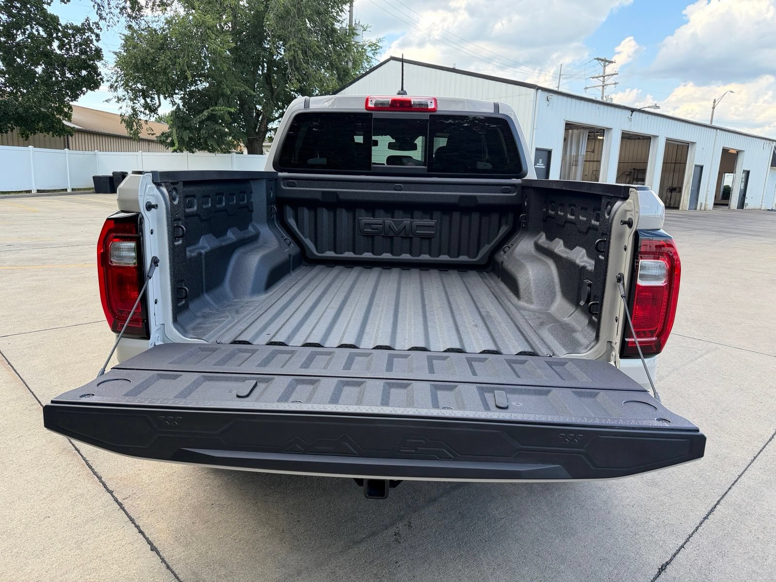 New 2026 GMC Canyon Elevation w/ Convenience Package AWD/4WD image 10