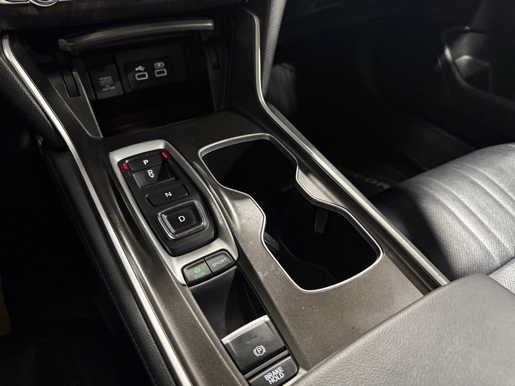 Used 2022 Honda Accord Touring image 32