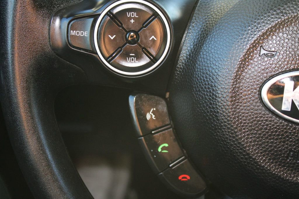 Used 2017 Kia Soul w/ Convenience Package image 25