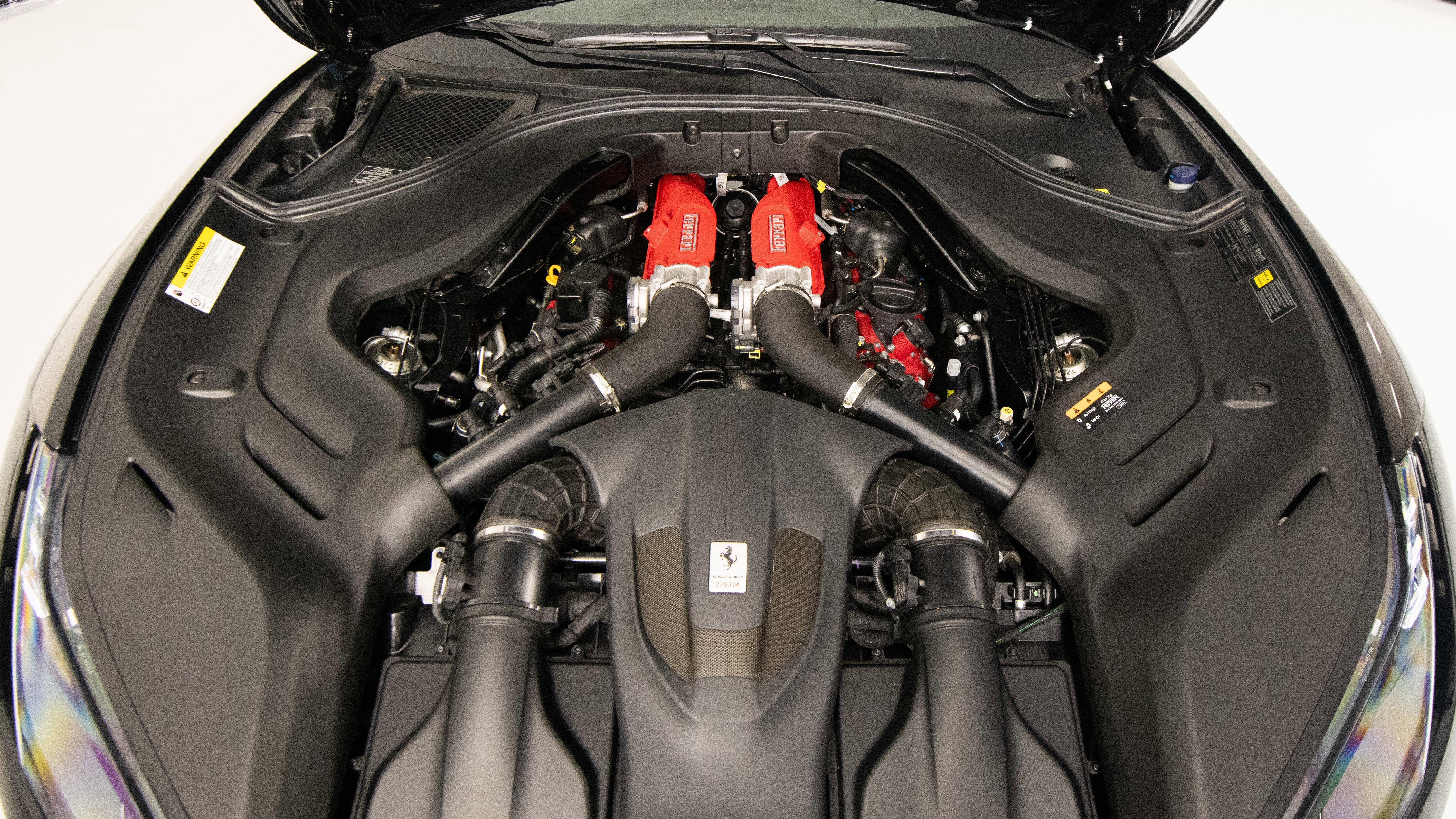 Certified 2022 Ferrari Portofino M image 37