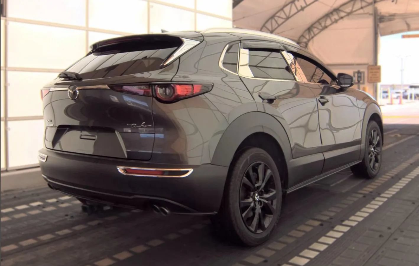 Used 2022 MAZDA CX-30 2.5 Turbo w/ Premium Package AWD/4WD image 2