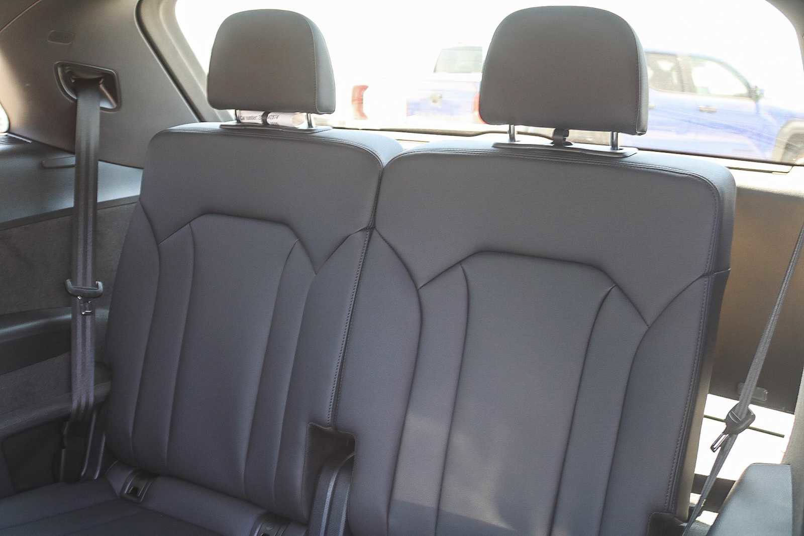 Used 2025 Audi Q7 3.0T Premium Plus image 20