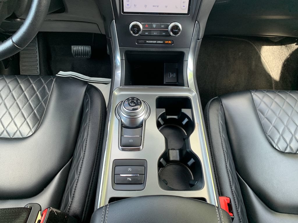 Used 2024 Ford Edge Titanium AWD/4WD image 18