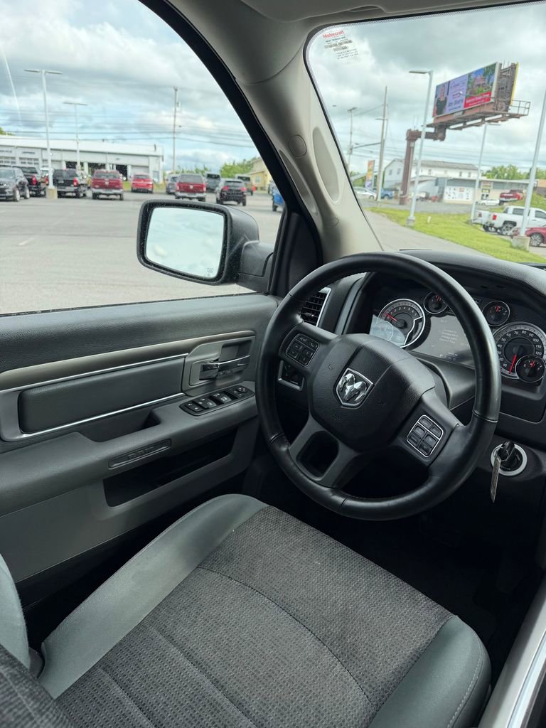 Used 2017 RAM 1500 Big Horn AWD/4WD image 12