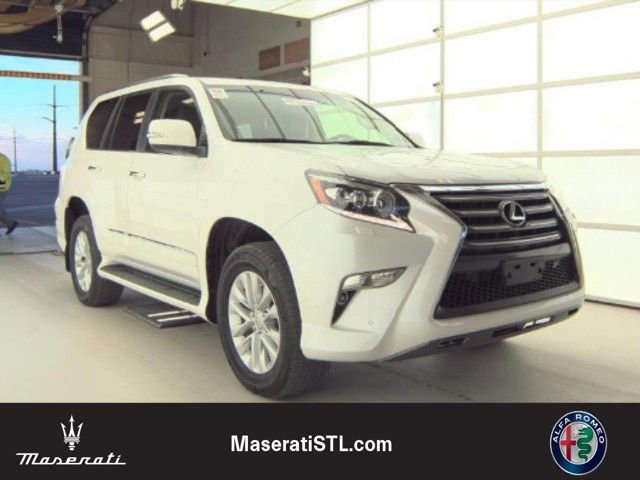 Used 2017 Lexus GX 460 Premium w/ Premium Package image 2