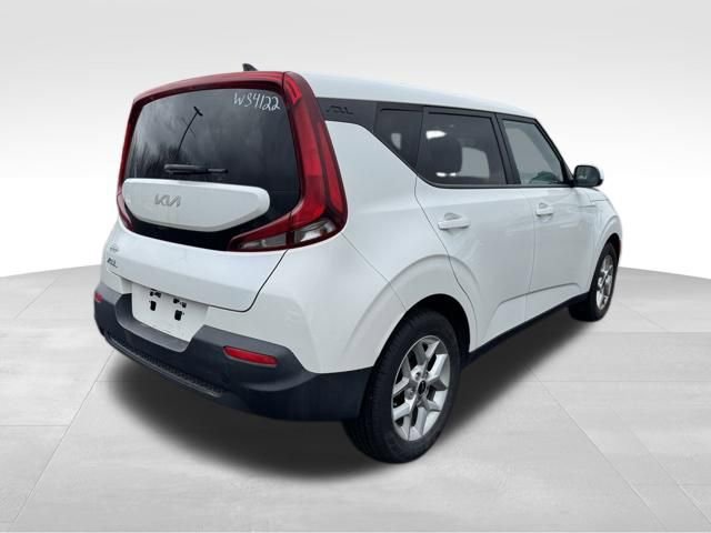Used 2022 Kia Soul LX w/ Technology Package image 8