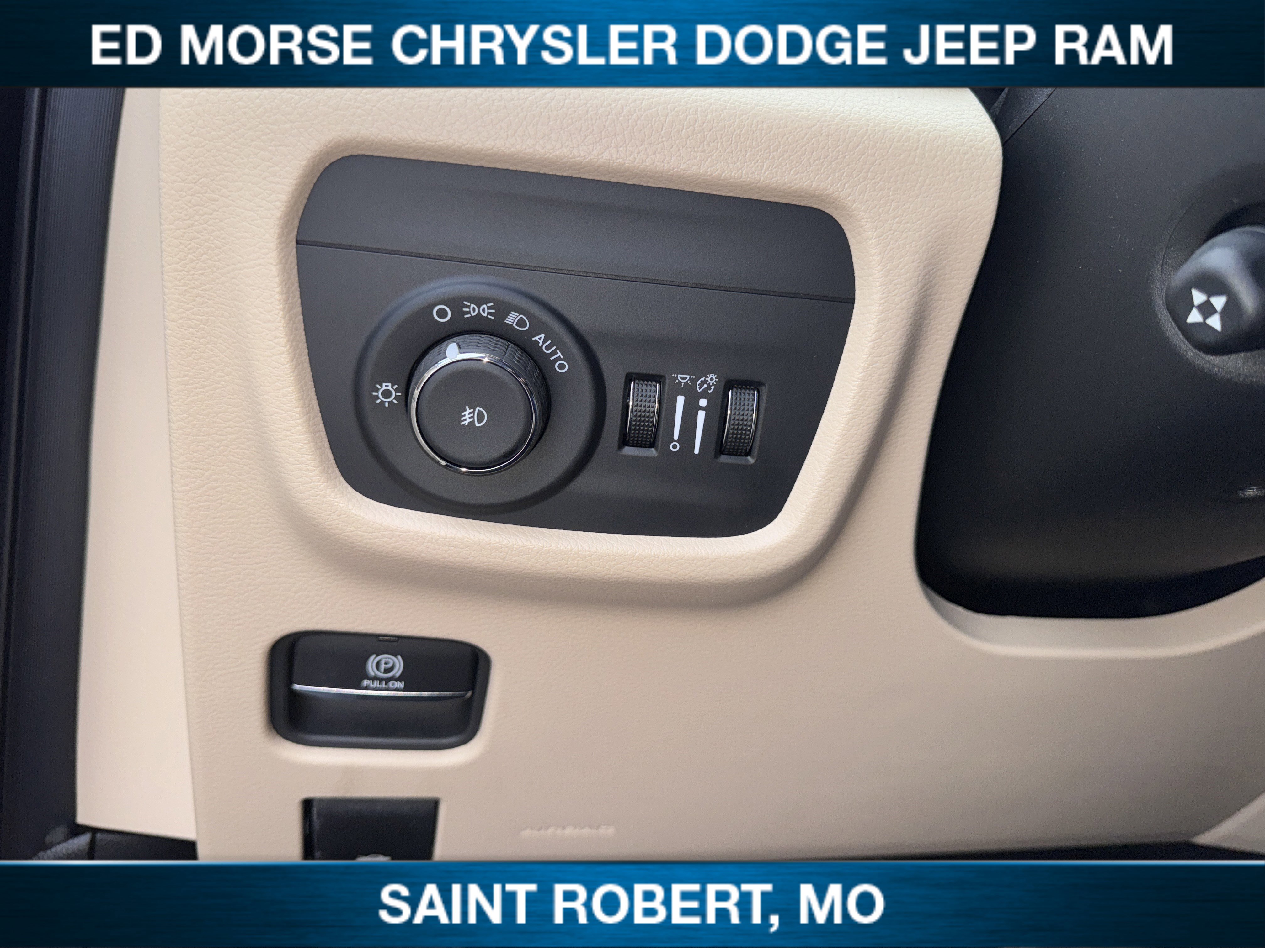 New 2025 Jeep Grand Cherokee L Limited w/ Luxury Tech Group II image 24