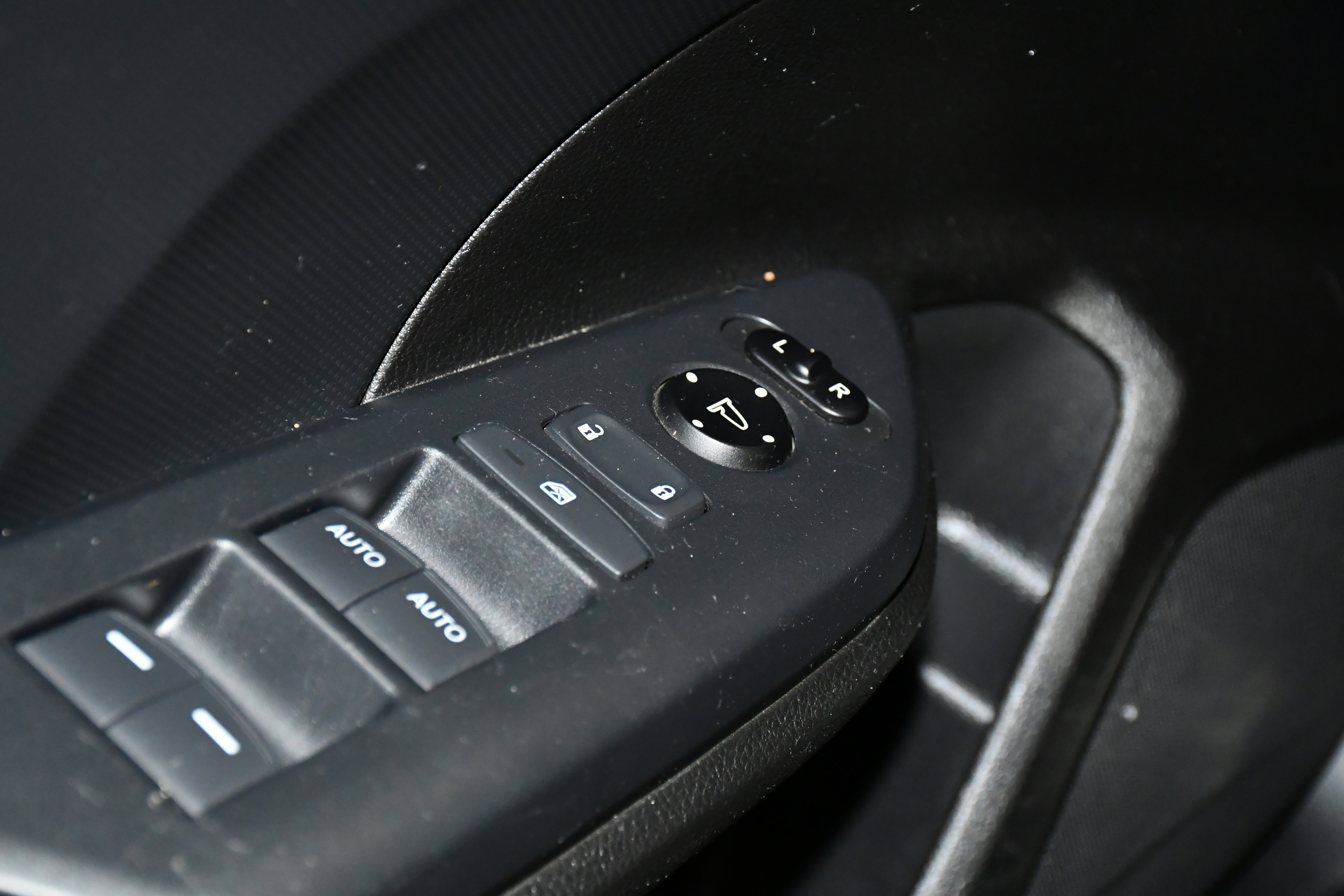 Used 2017 Honda Civic Sport image 31