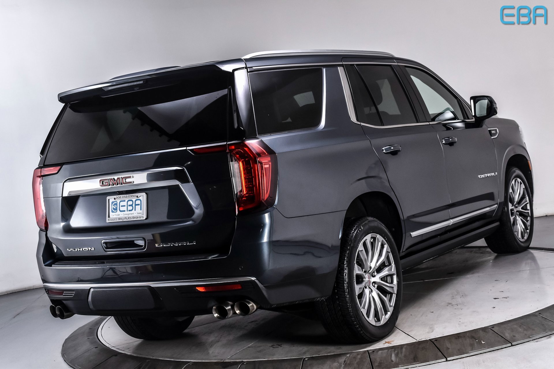 Used 2021 GMC Yukon Denali w/ Denali Premium Package image 6