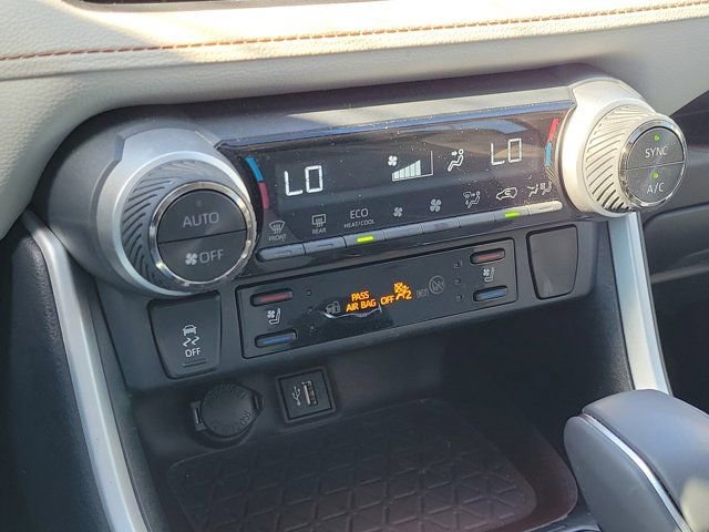 Used 2023 Toyota RAV4 Limited FWD image 27