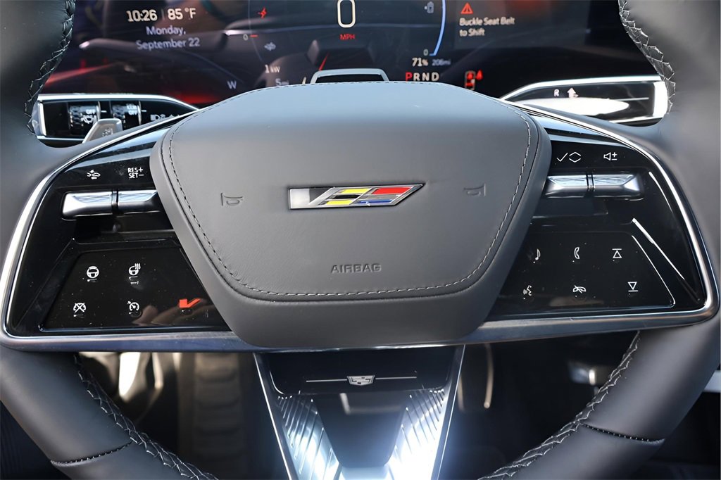 New 2026 Cadillac Lyriq V image 20