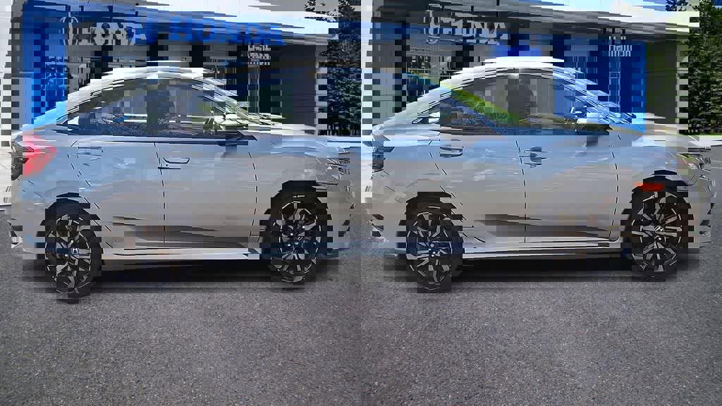 Used 2019 Honda Civic Sport image 9