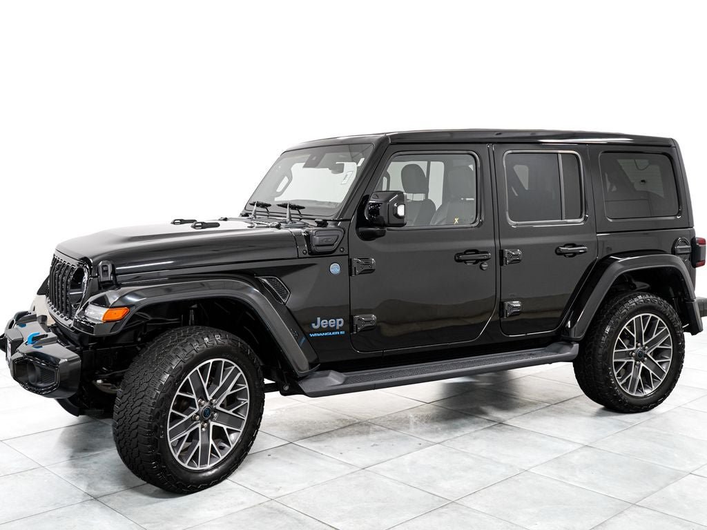 Used 2024 Jeep Wrangler High Altitude AWD/4WD image 4