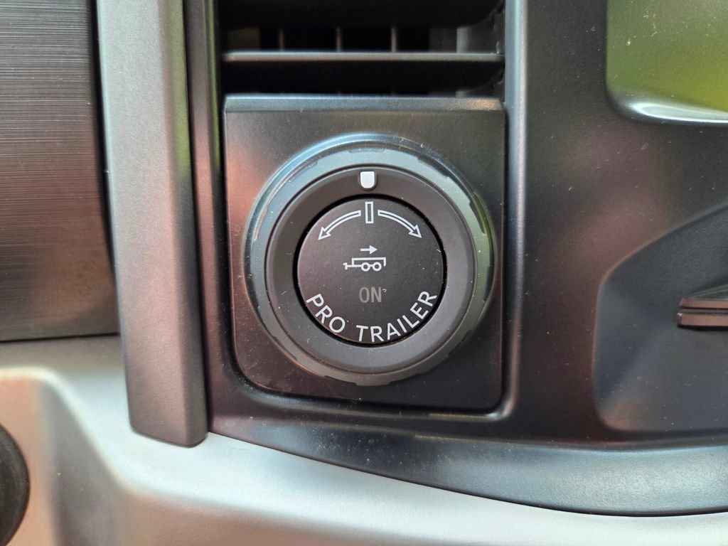 Used 2022 Ford F150 XLT w/ Trailer Tow Package AWD/4WD image 27