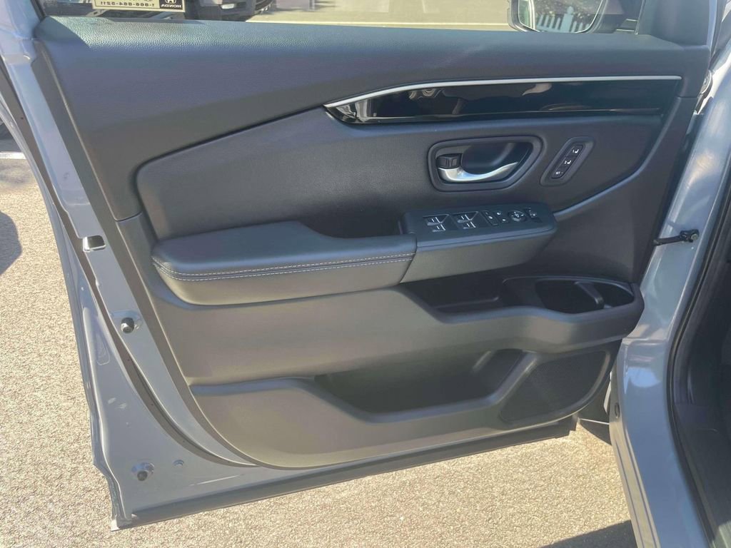 Certified 2024 Honda Pilot Touring image 15