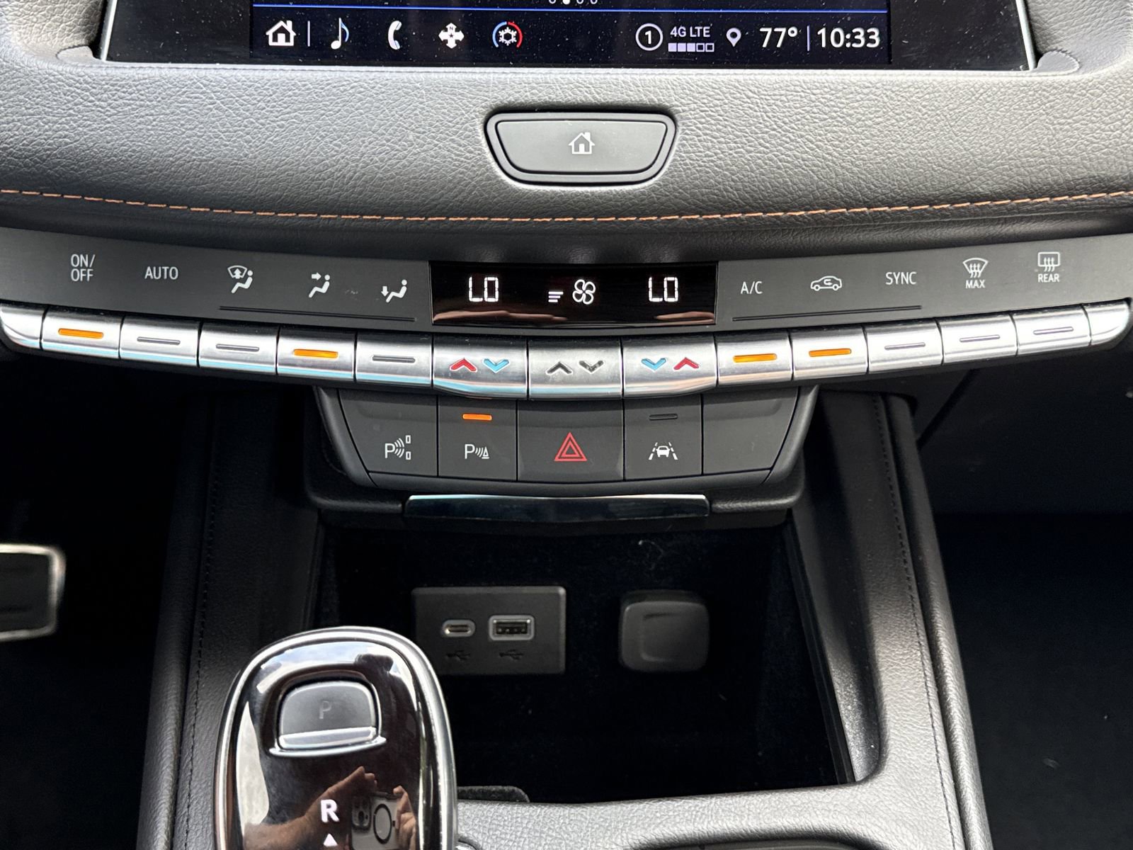 Used 2022 Cadillac XT4 Sport w/ Enhanced Visibility Package FWD image 29