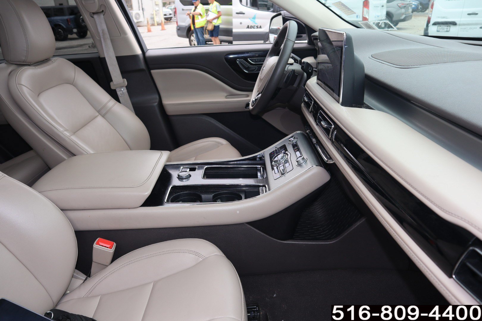 Used 2022 Lincoln Aviator AWD w/ Premium Package image 25