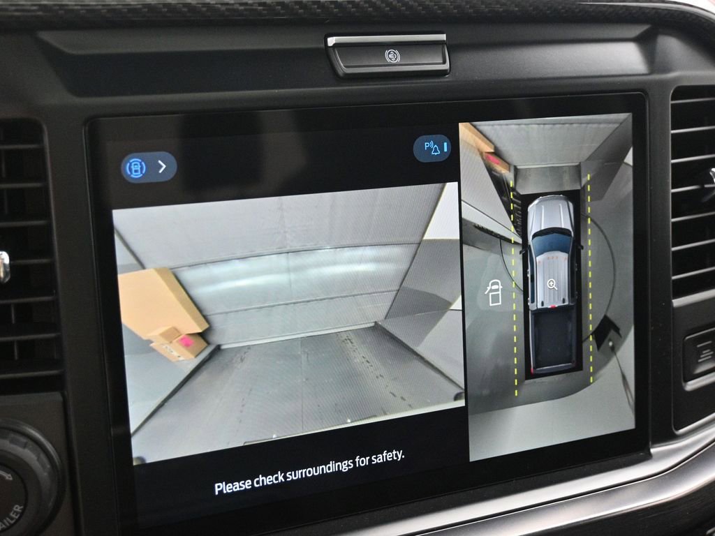 New 2026 Ford F250 Lariat w/ Black Appearance Package image 16