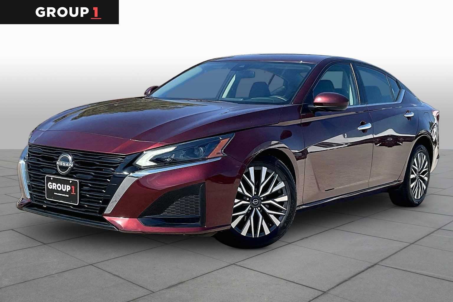 Used 2023 Nissan Altima 2.5 SV AWD/4WD image 1