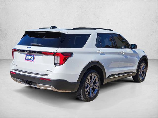 Used 2025 Ford Explorer Active w/ Active Comfort Package image 5