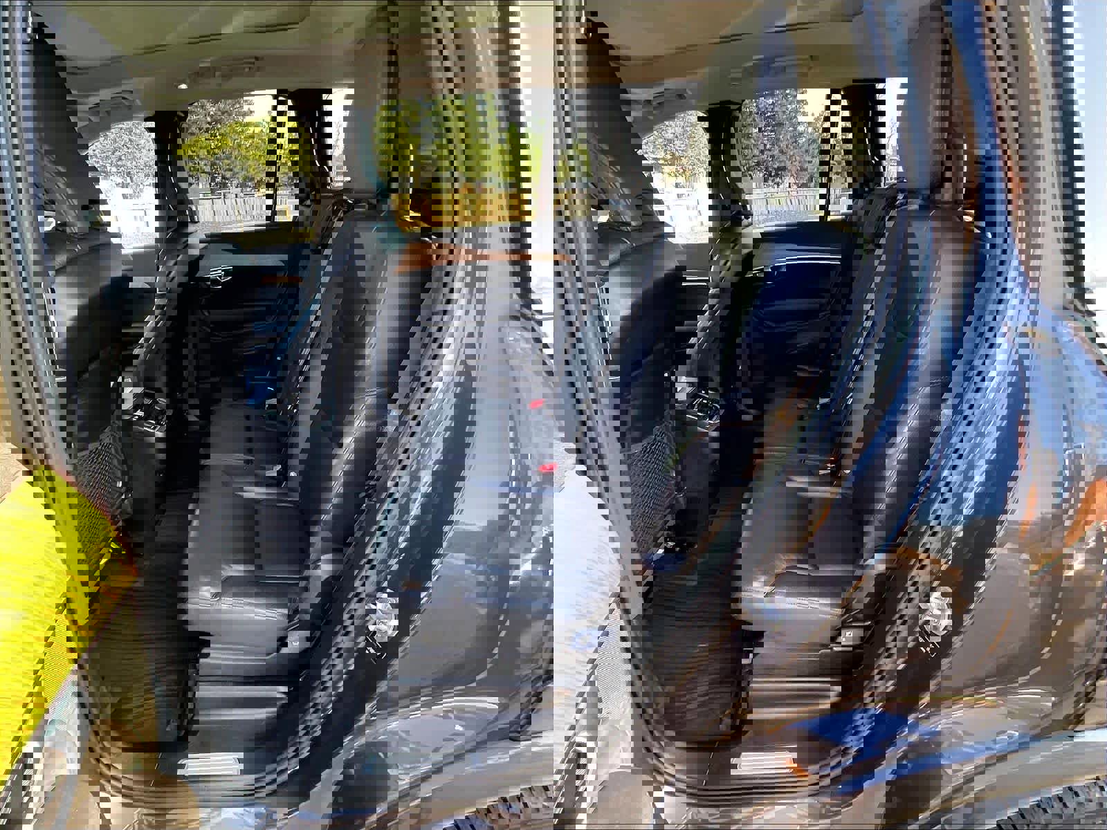 Used 2023 Volvo XC90 B6 Plus w/ Protection Package Premier image 29