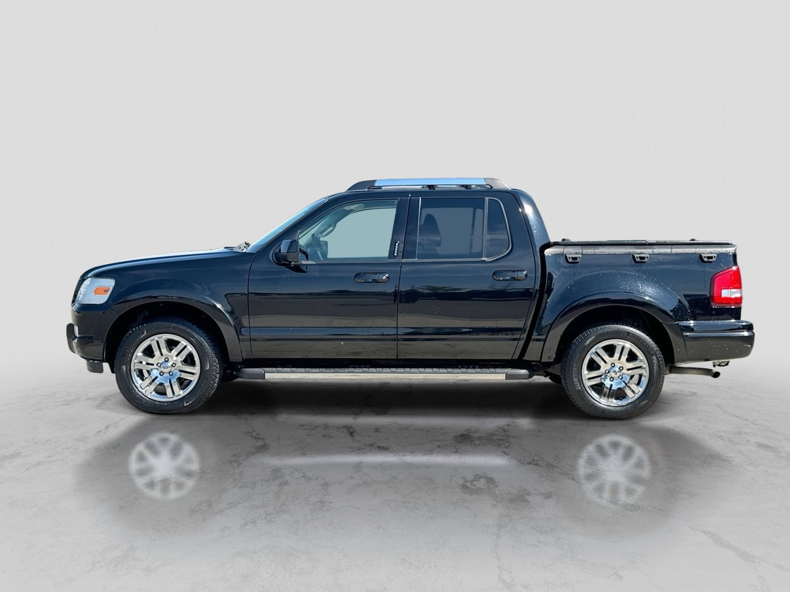 Used 2010 Ford Explorer Sport Trac Limited AWD/4WD image 3