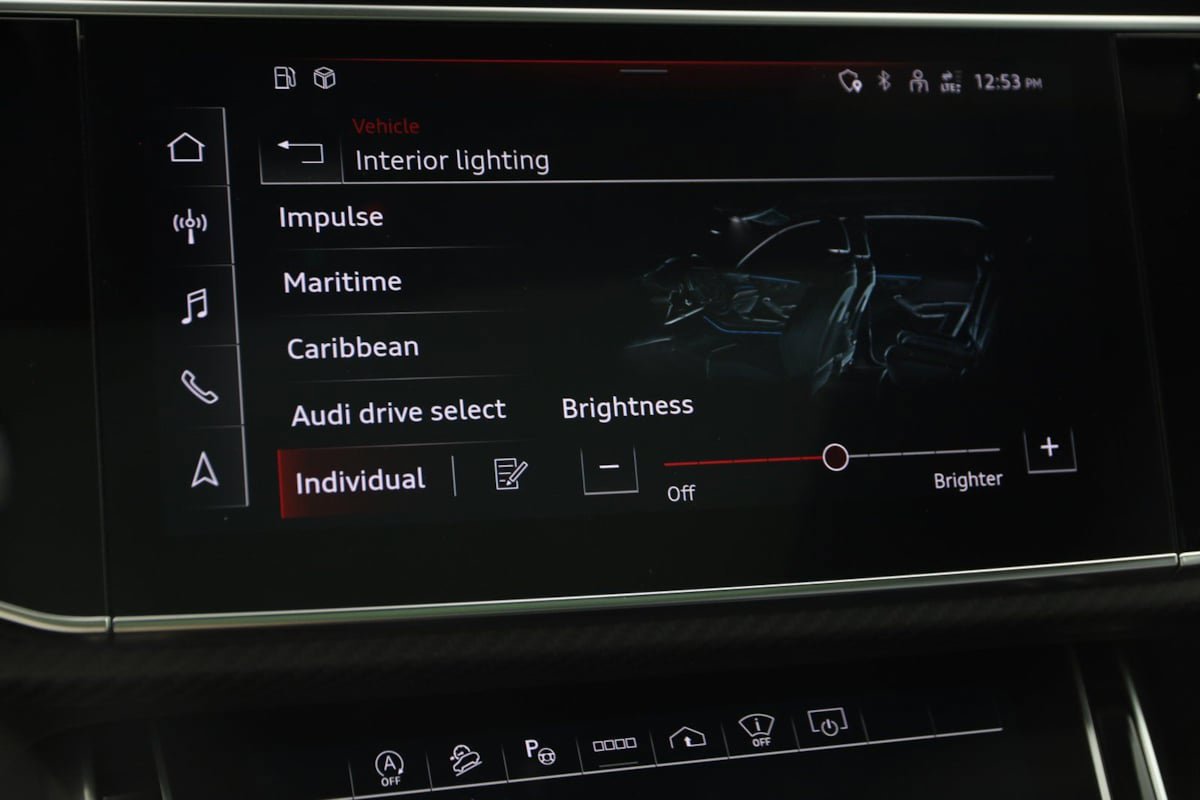 Used 2023 Audi RS Q8 AWD/4WD image 48