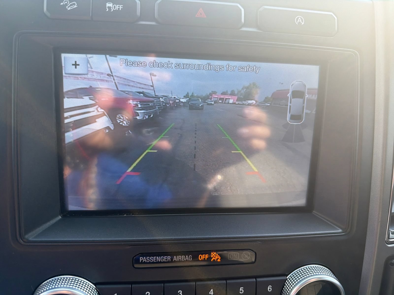 Used 2018 Ford Expedition Max XLT w/ Equipment Group 202A AWD/4WD image 24