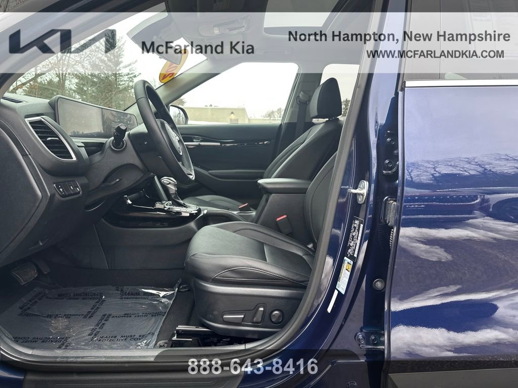 Used 2024 Kia Seltos EX image 11