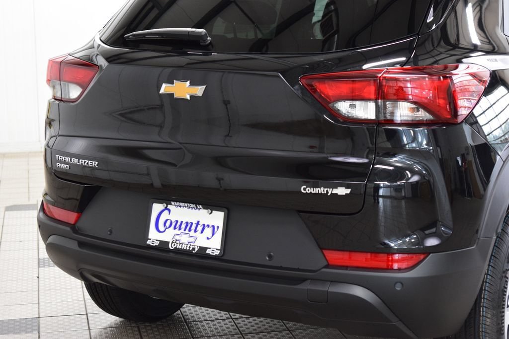 New 2026 Chevrolet TrailBlazer LS w/ LS Convenience Package AWD/4WD image 19