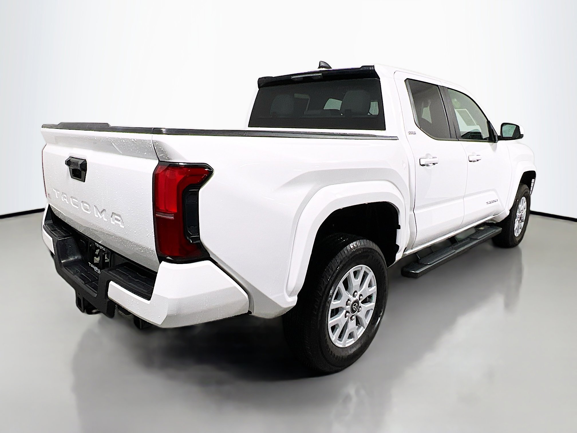Used 2024 Toyota Tacoma SR5 image 4