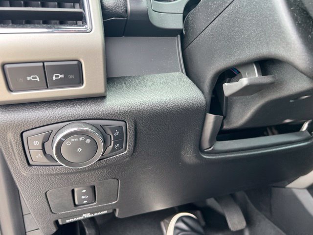 Used 2021 Ford F250 Lariat w/ Lariat Value Package AWD/4WD image 8