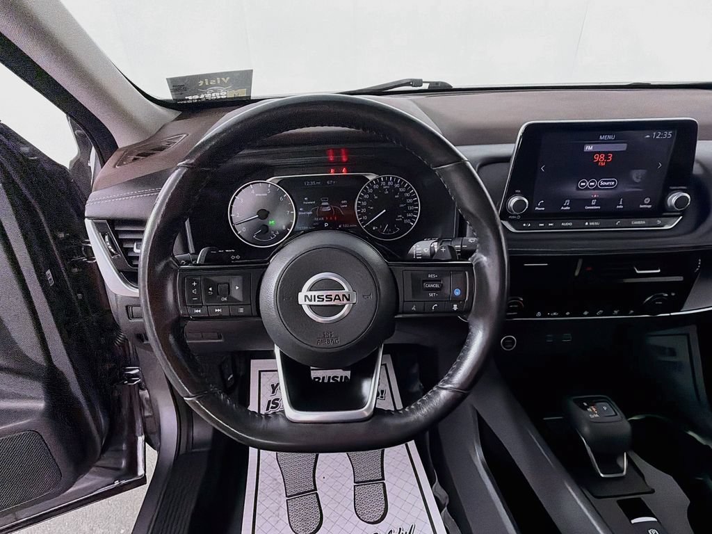 Used 2021 Nissan Rogue SV AWD/4WD image 11