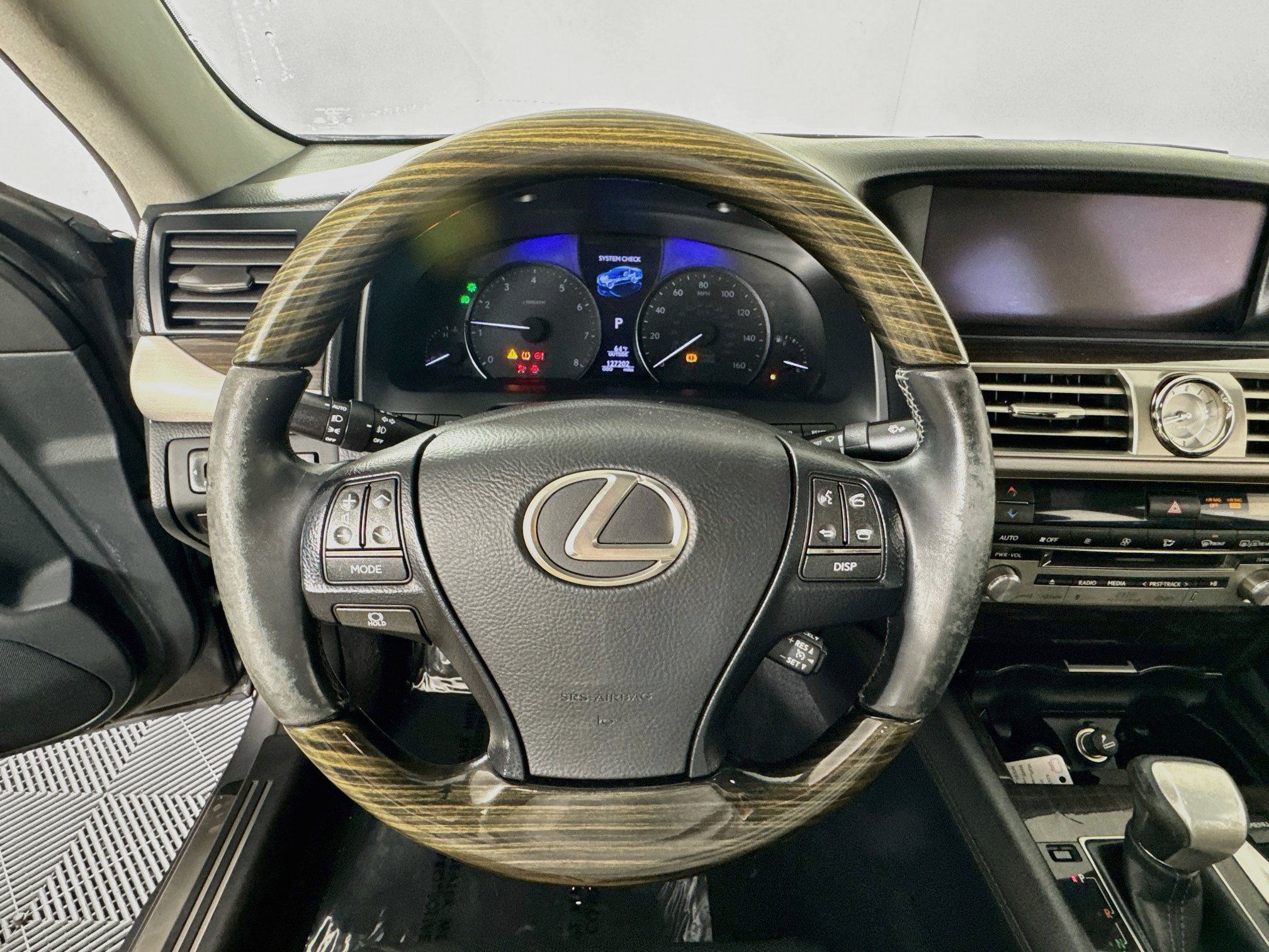 Used 2015 Lexus LS 460 AWD w/ Comfort Package image 13