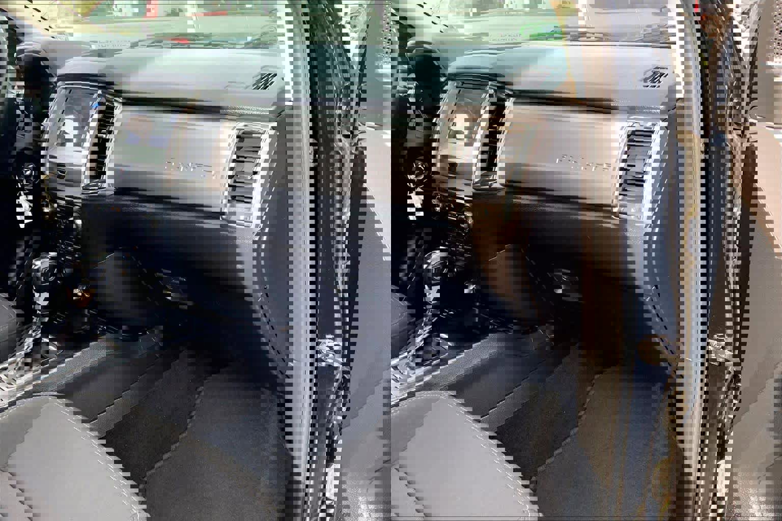 Certified 2022 Ford Ranger XLT w/ Equipment Group 301A Mid image 17