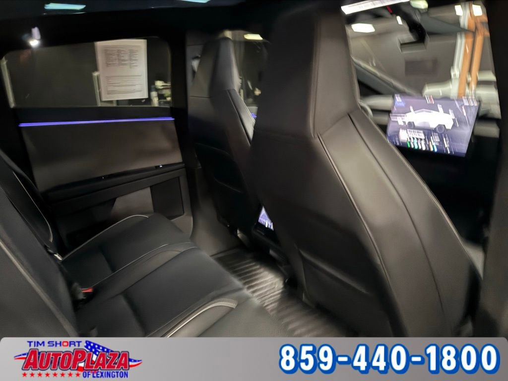 Used 2024 Tesla Cybertruck AWD Crew Cab image 37