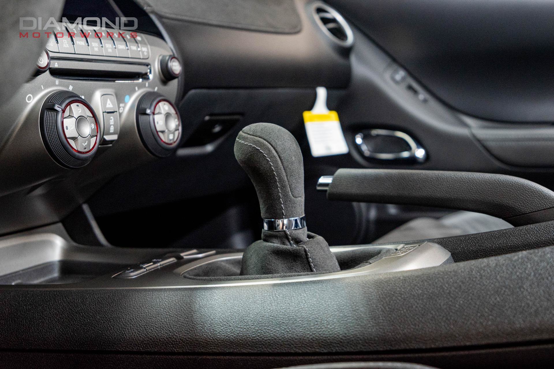 Used 2015 Chevrolet Camaro Z/28 RWD image 93
