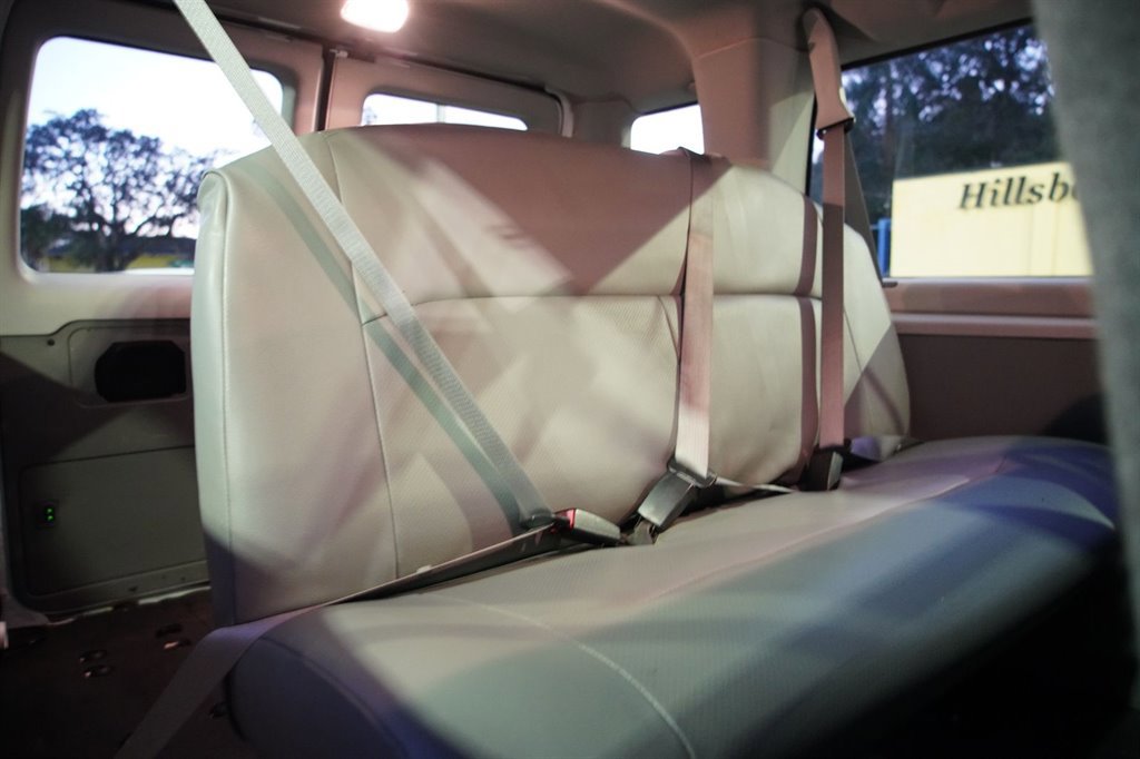 Used 2014 Ford E-350 and Econoline 350 XL w/ Interior Upgrade Package RWD image 18
