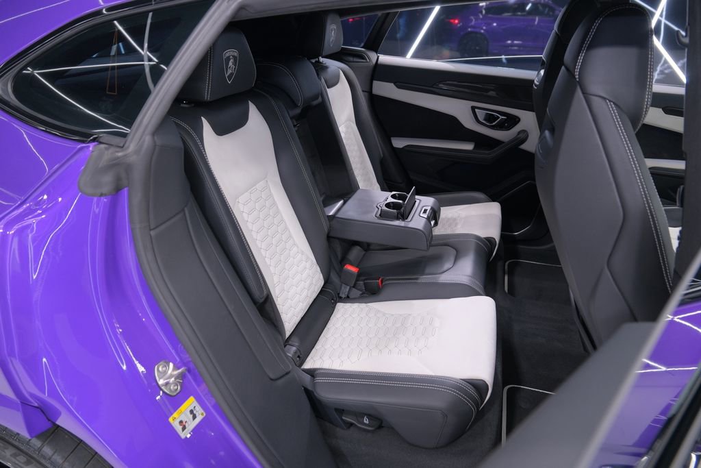 Used 2022 Lamborghini Urus image 39