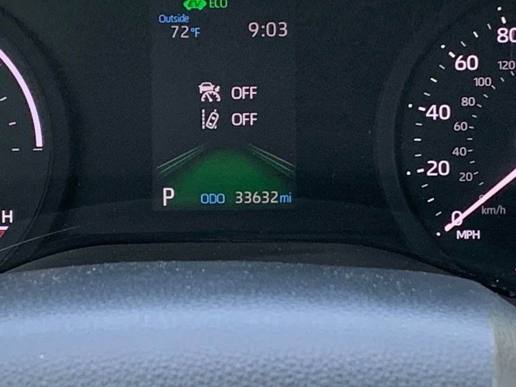 Used 2024 Toyota Sienna XLE FWD image 11