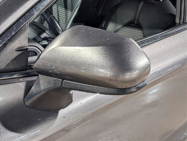 Used 2019 Toyota Camry SE FWD image 11