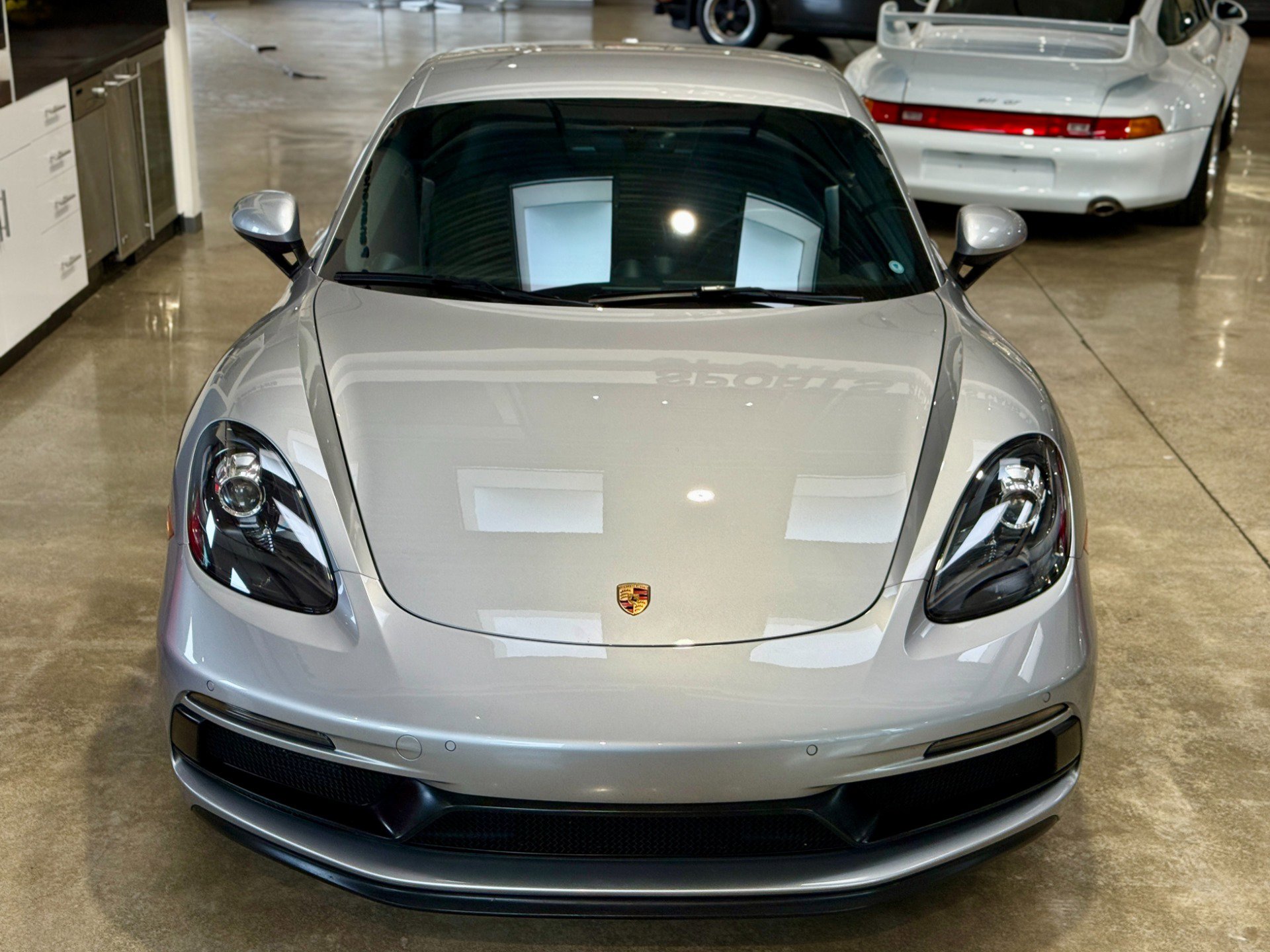 Used 2018 Porsche 718 Cayman GTS image 30