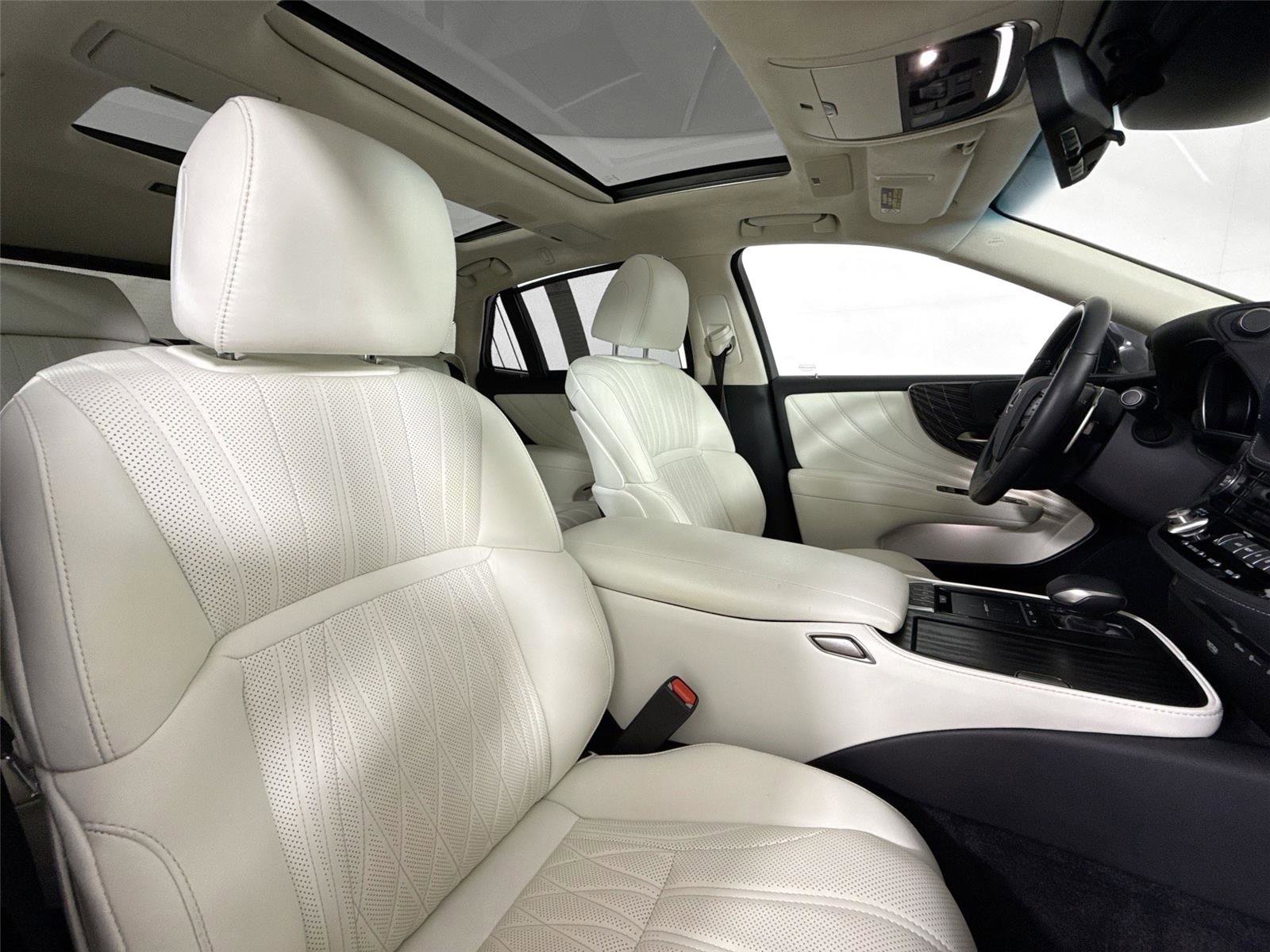Used 2022 Lexus LS 500 RWD image 44