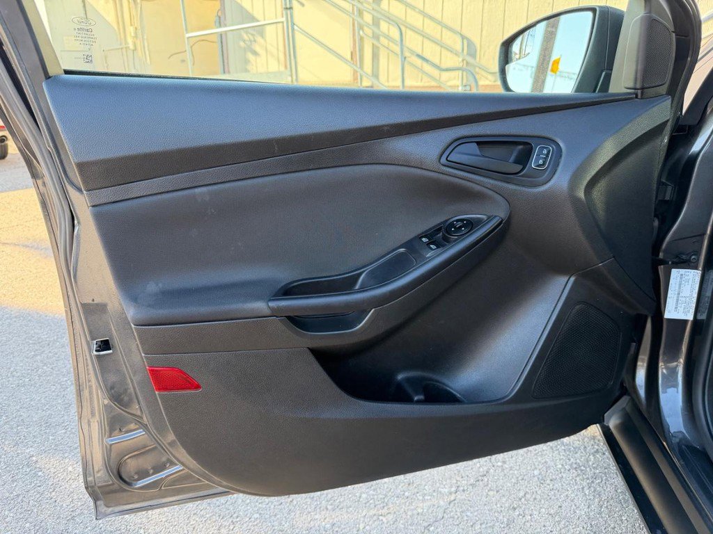 Used 2015 Ford Focus S image 13