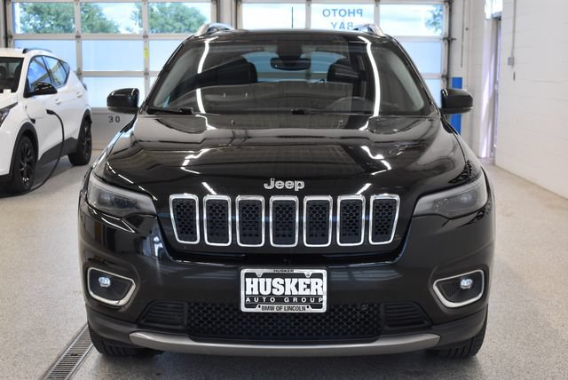 Used 2019 Jeep Cherokee Limited AWD/4WD image 3