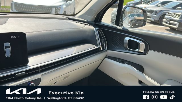 Certified 2025 Kia Sorento S AWD/4WD image 19