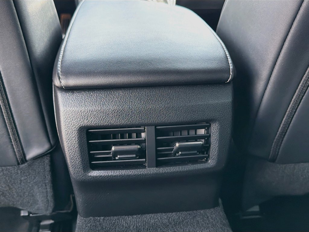 Used 2025 Lexus IS 350 F Sport RWD image 22