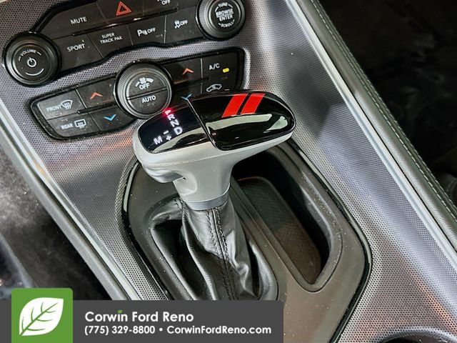 Used 2017 Dodge Challenger R/T Scat Pack w/ Leather Interior Group RWD image 17