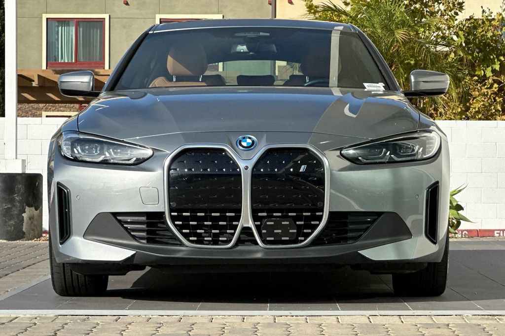 Used 2023 BMW i4 eDrive40 RWD image 8